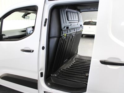 2023 Peugeot Partner