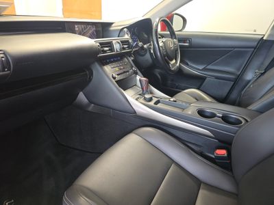 2018 Lexus IS