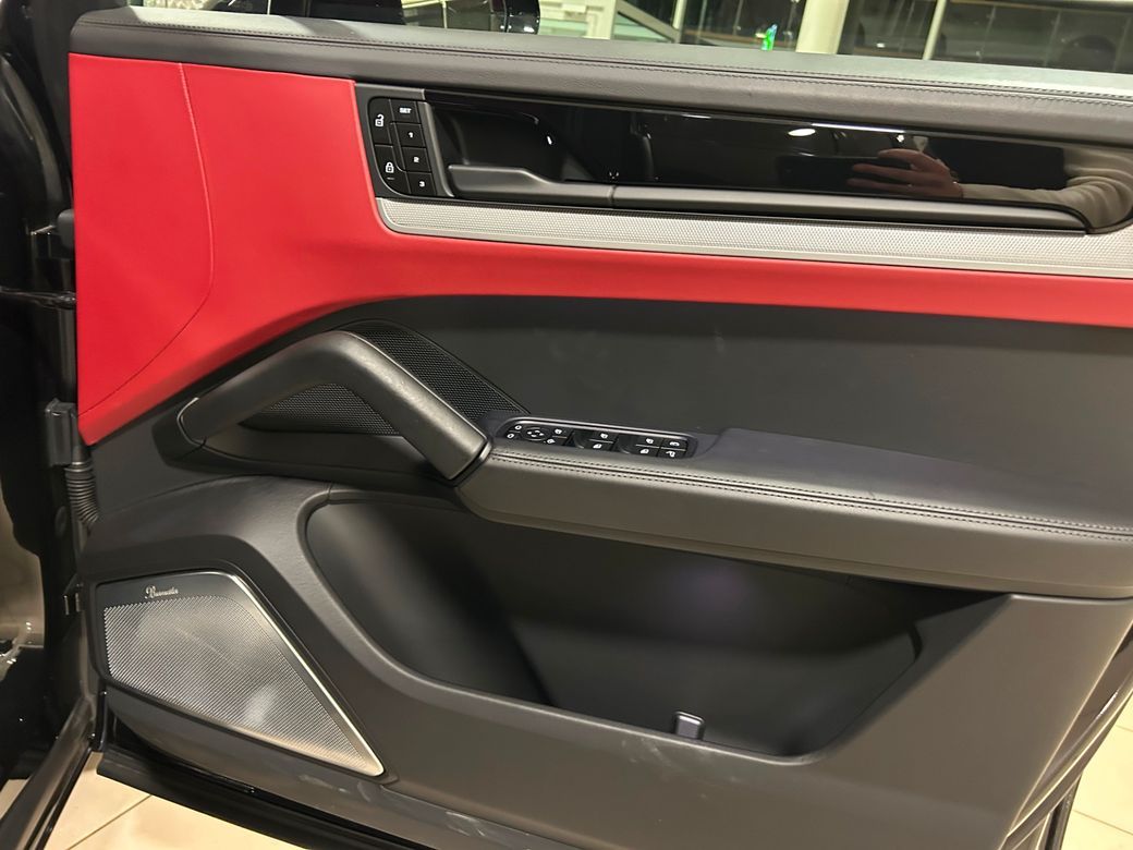 2024 Porsche Cayenne