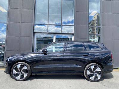 2025 Volvo EX90