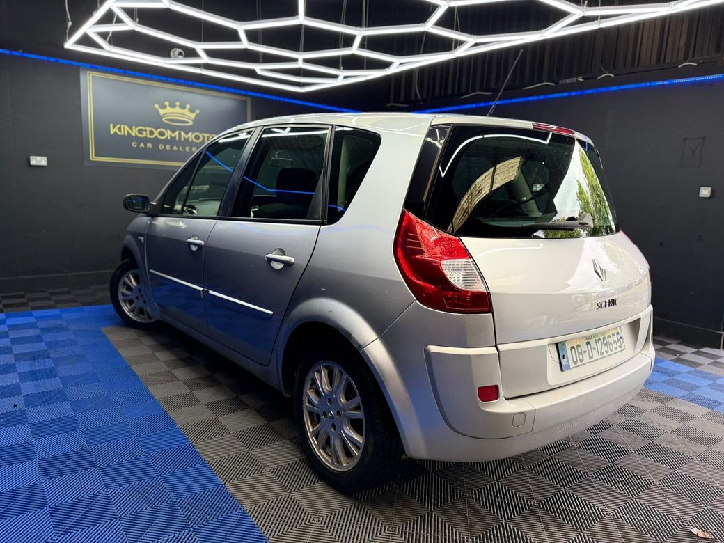 2008 Renault Scenic