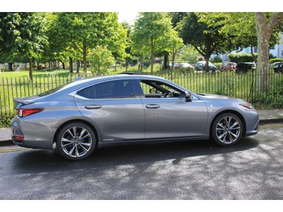 2019 Lexus ES 300h