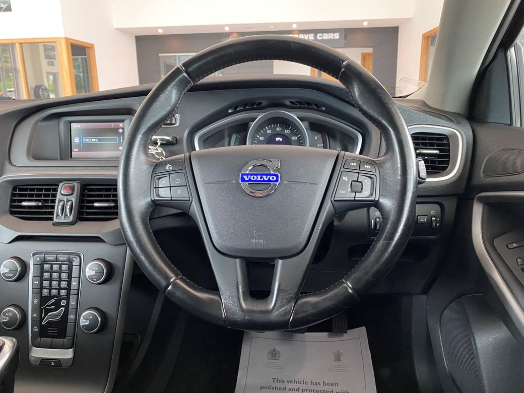 2015 Volvo V40