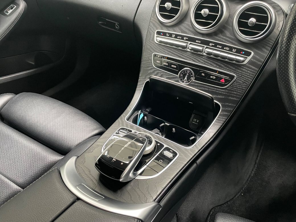 2018 Mercedes-Benz 220