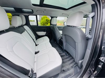 2025 Land Rover Defender