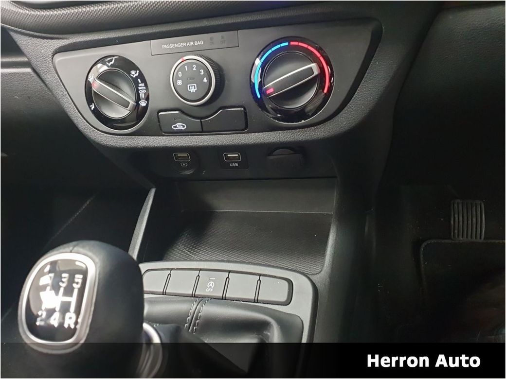 2022 Hyundai i10
