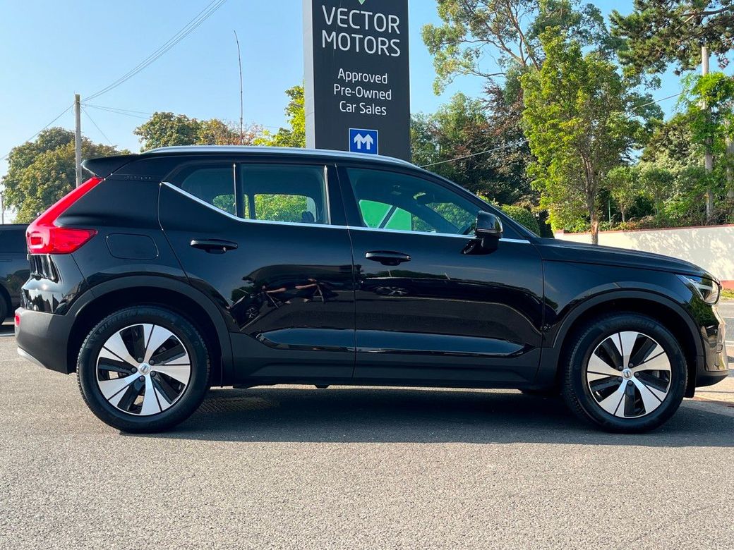 2023 Volvo XC40