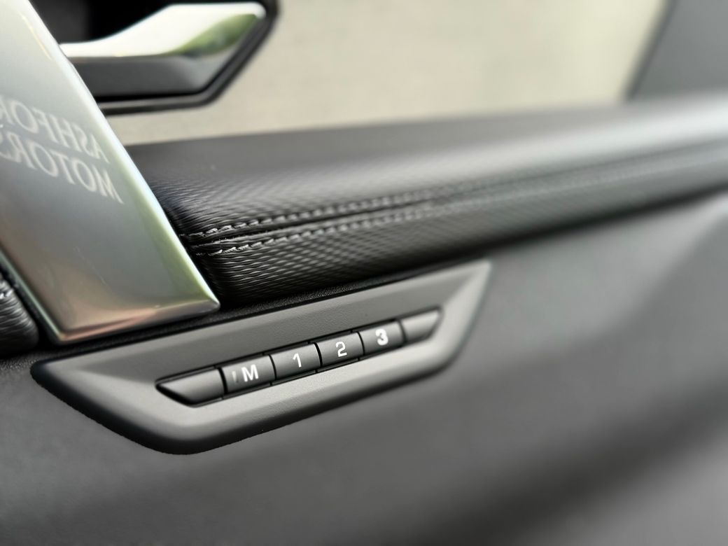 2025 Land Rover Discovery Sport