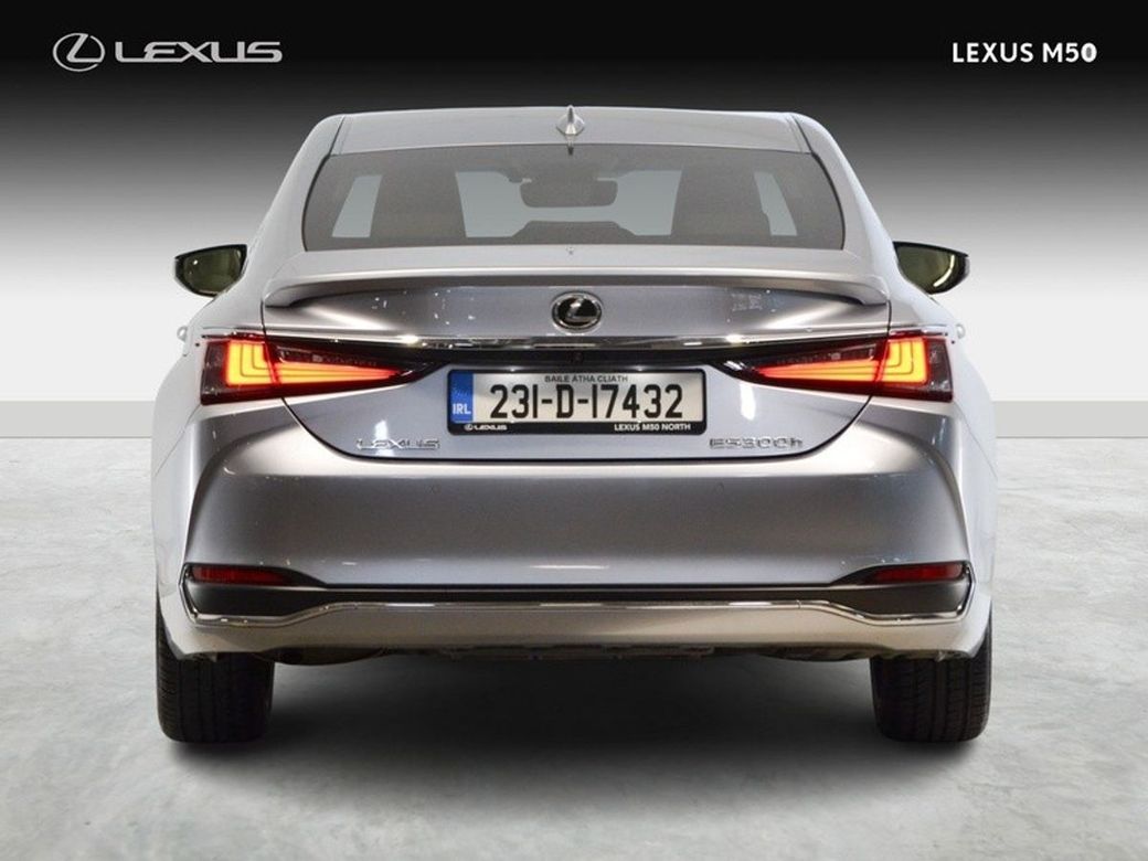 2023 Lexus ES 300h