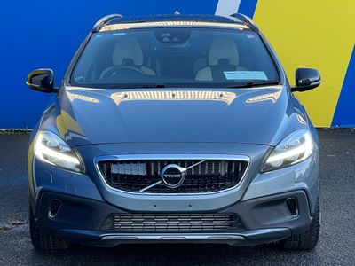 2018 Volvo V40