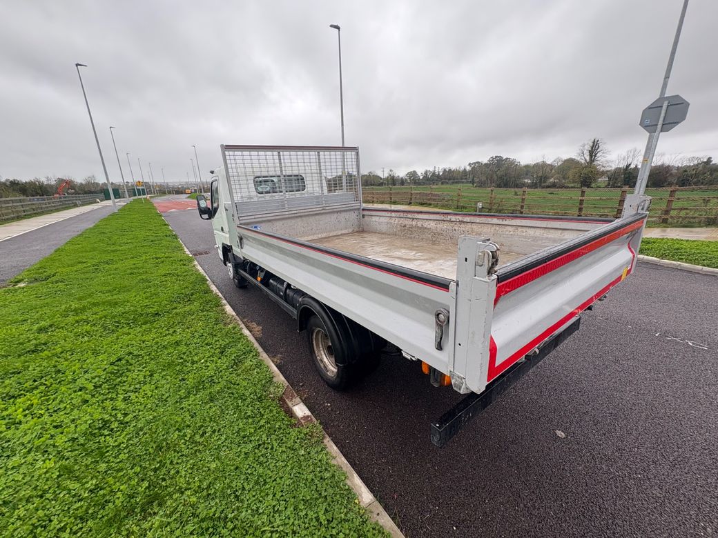 2023 Mitsubishi Canter