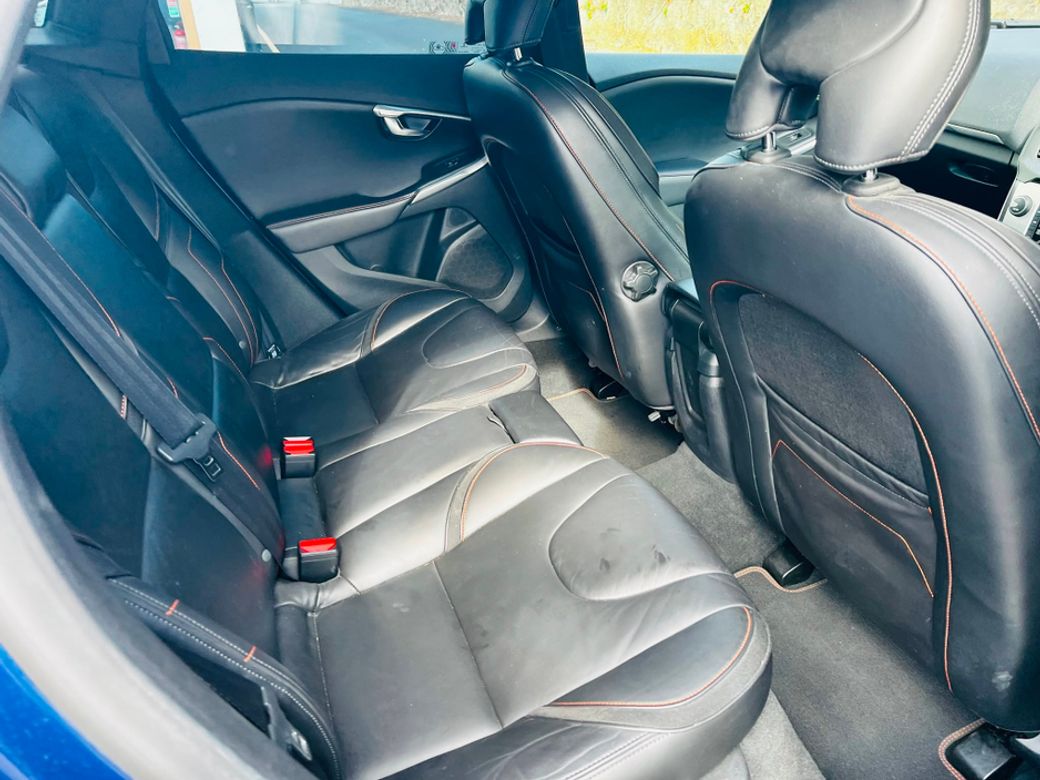 2015 Volvo V40