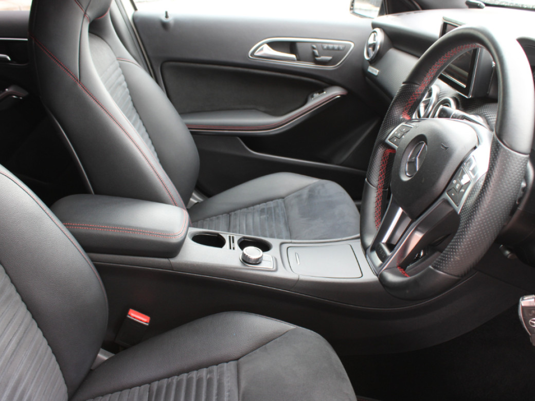 2014 Mercedes-Benz A 180