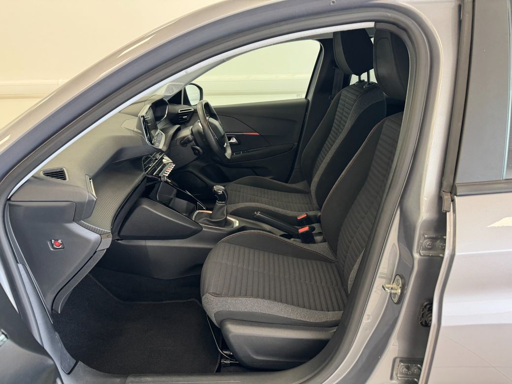 2023 Peugeot 208