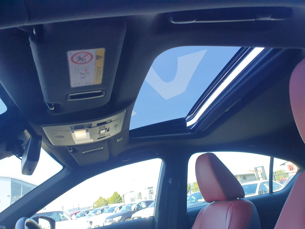 2021 Lexus IS 300h