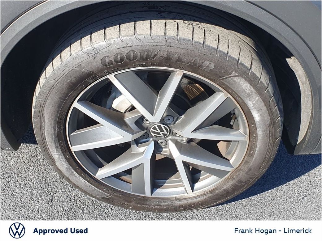 2023 Volkswagen Touareg