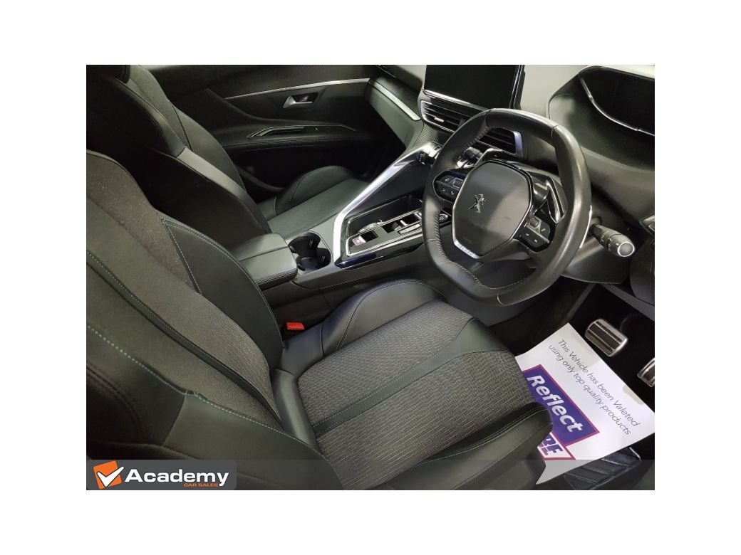 2024 Peugeot 5008