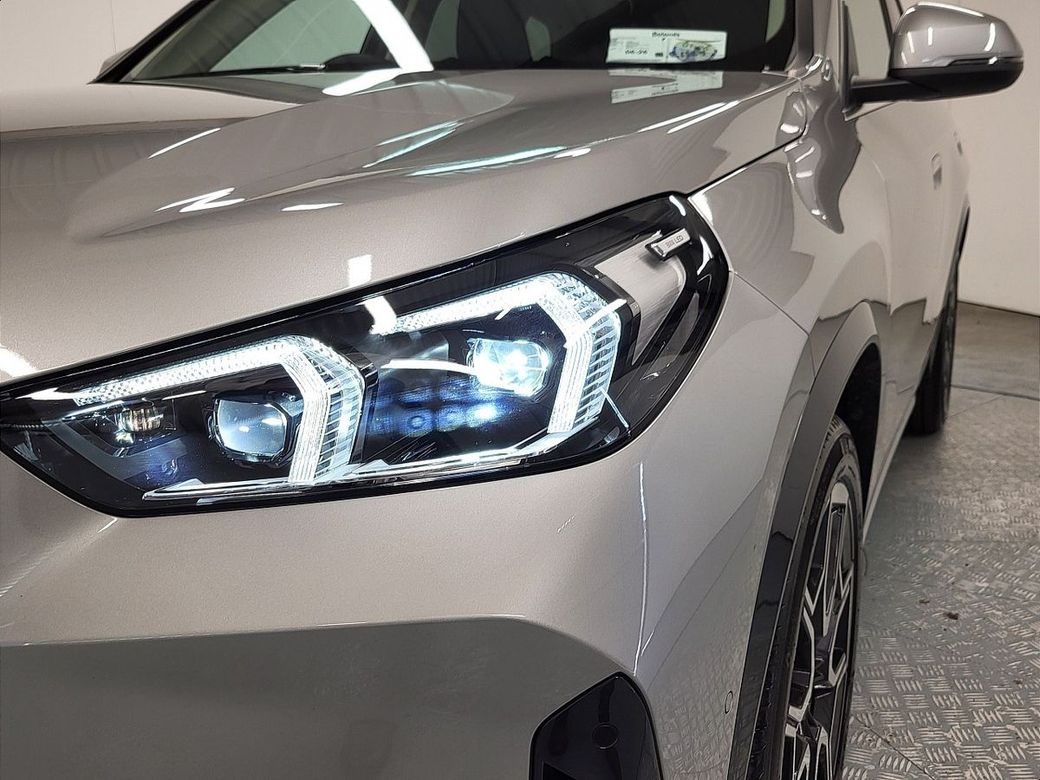 2025 BMW iX1