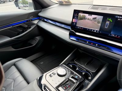 2025 BMW i5