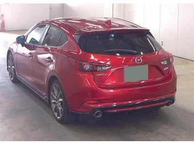 2018 Mazda Axela