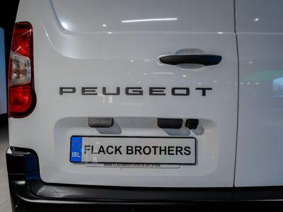 2025 Peugeot Partner