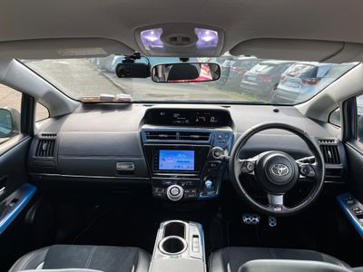 2020 Toyota Prius Alpha