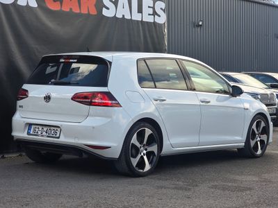 2016 Volkswagen Golf
