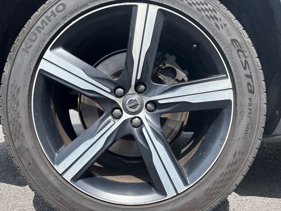 2019 Volvo XC90