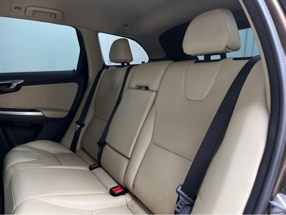 2016 Volvo XC60