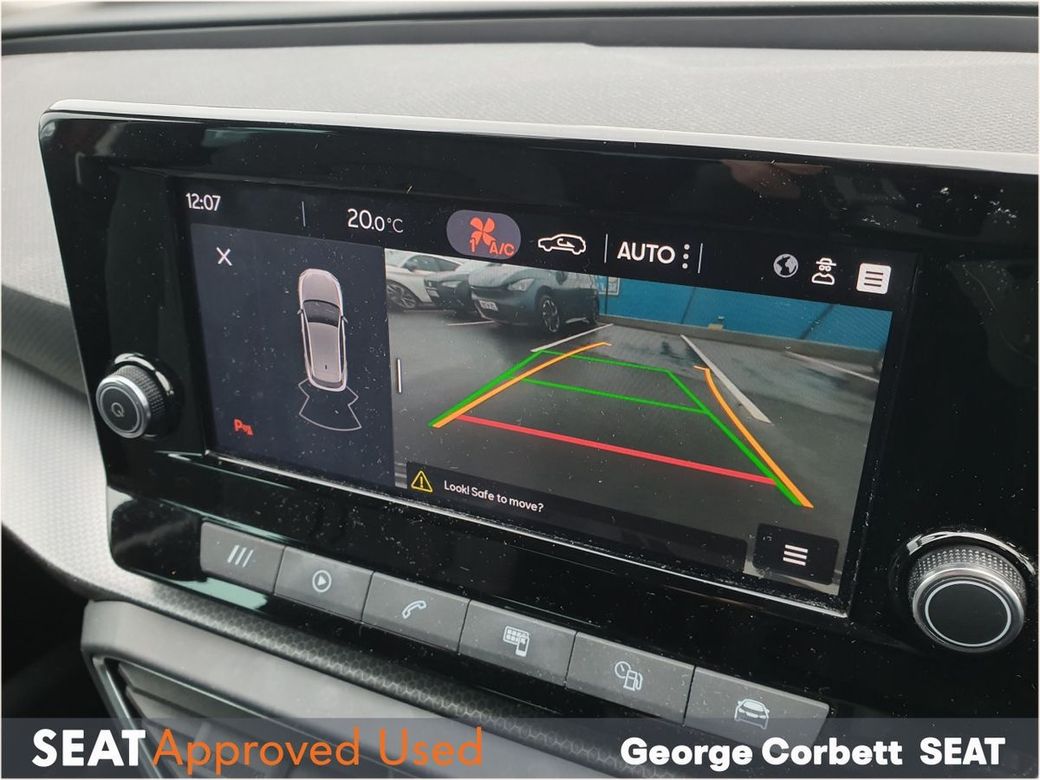 2022 SEAT Leon