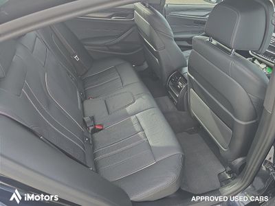2023 BMW 530