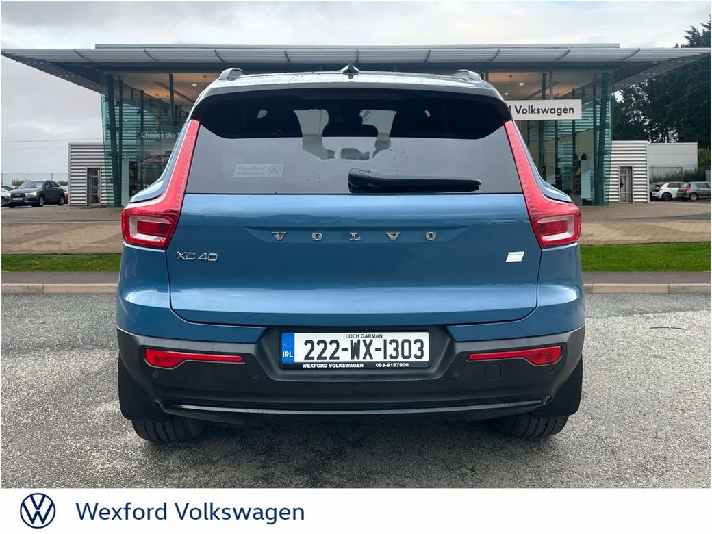 2022 Volvo XC40