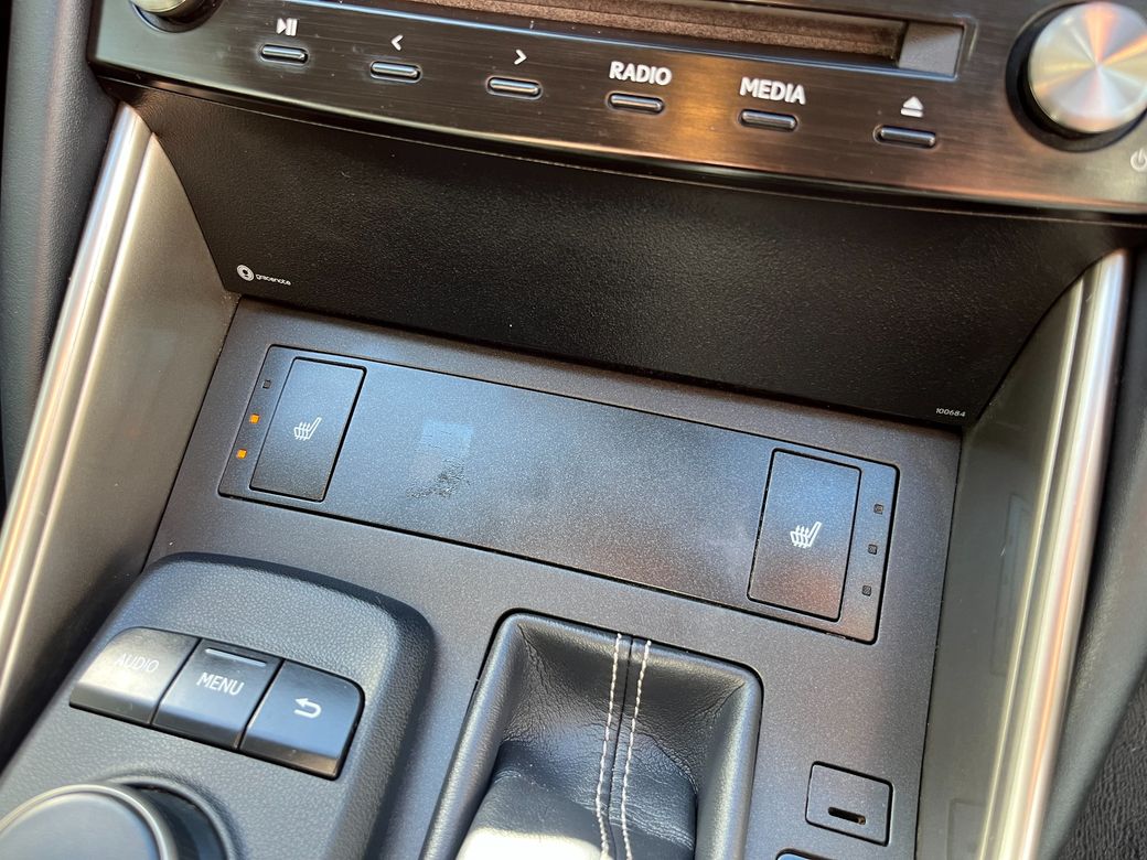 2017 Lexus IS 300h