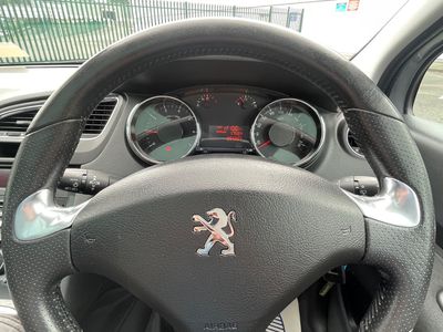 2017 Peugeot 5008