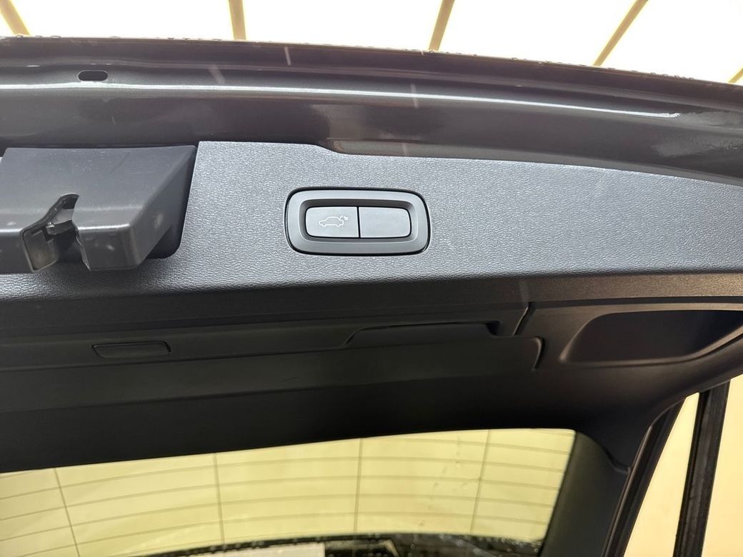 2021 Volvo V60