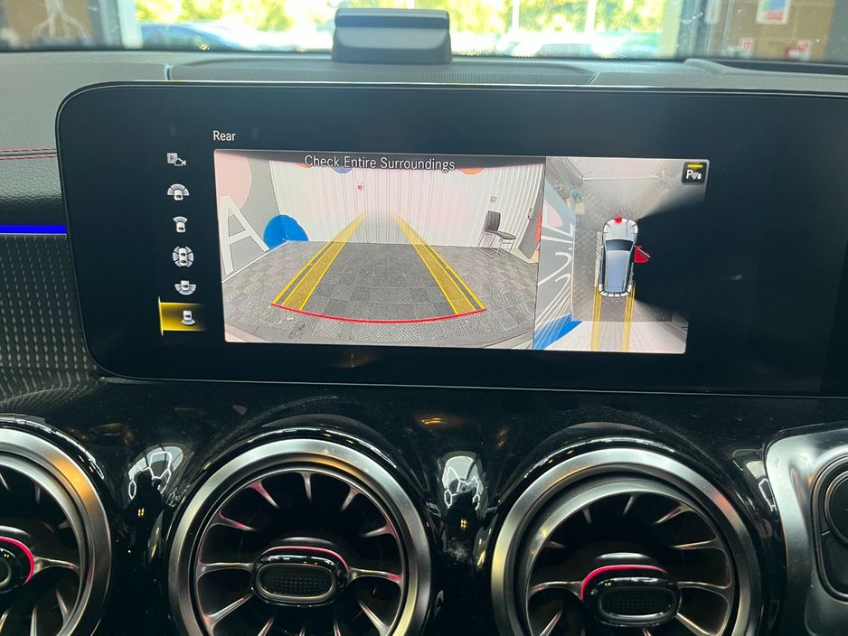 2023 Mercedes-Benz EQB