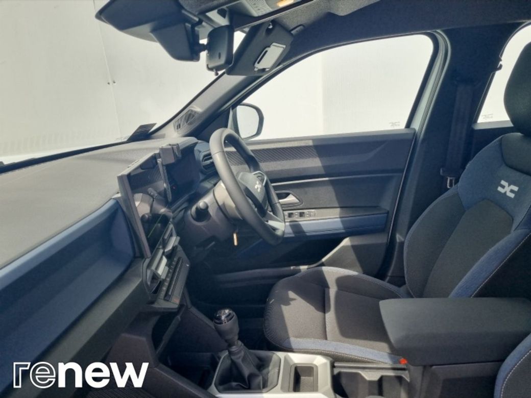 2025 Dacia Duster