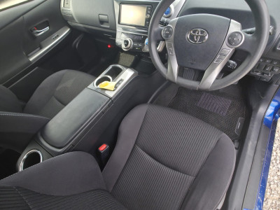 2017 Toyota Prius Alpha