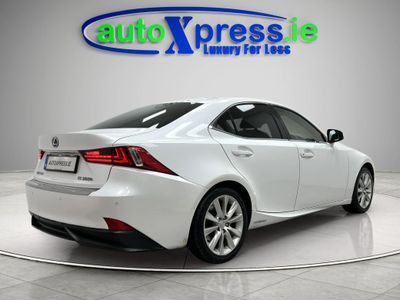 2015 Lexus IS 300h