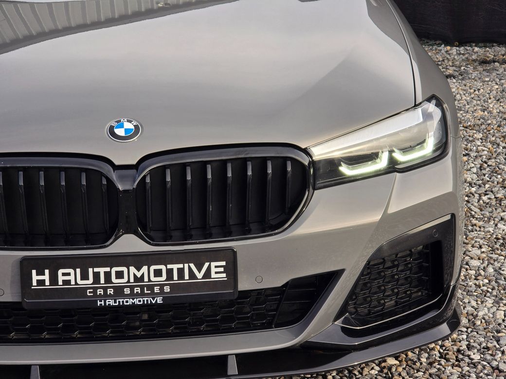 2021 BMW 530