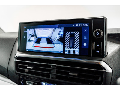 2025 Peugeot Traveller