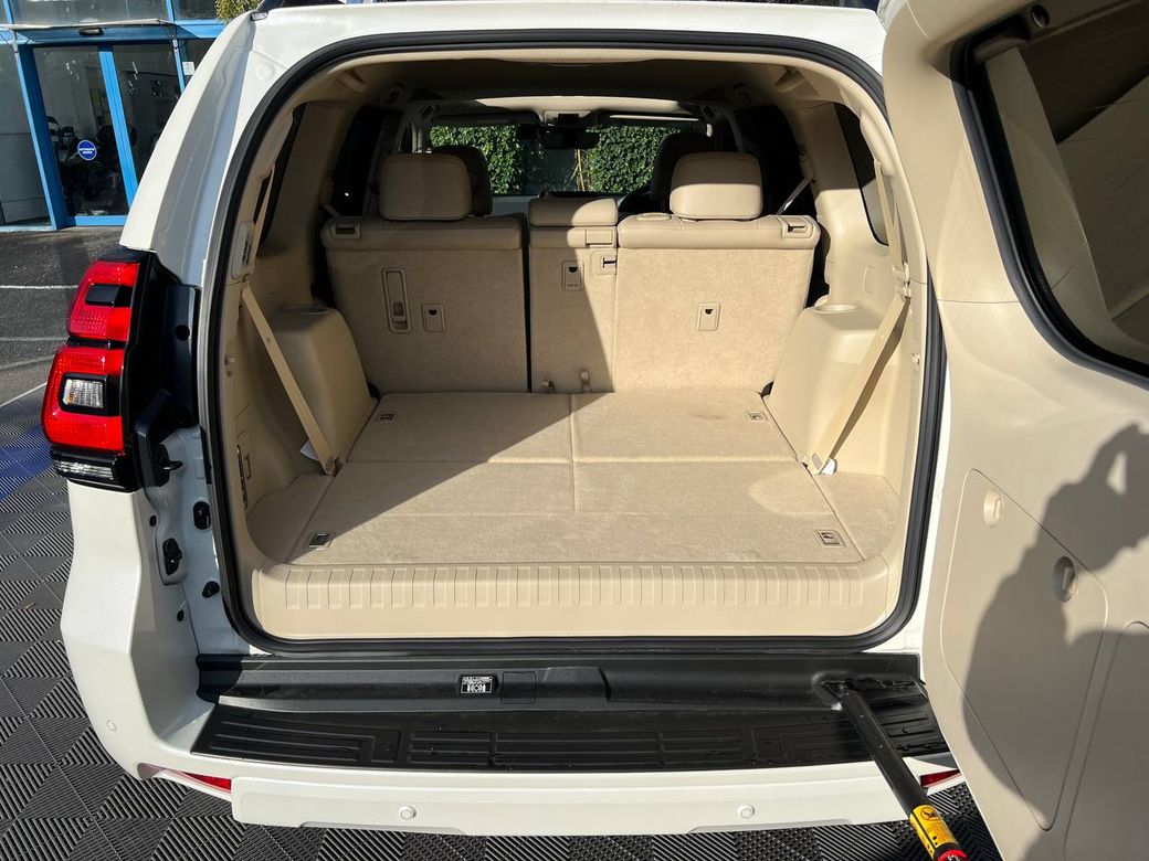 2023 Toyota Landcruiser