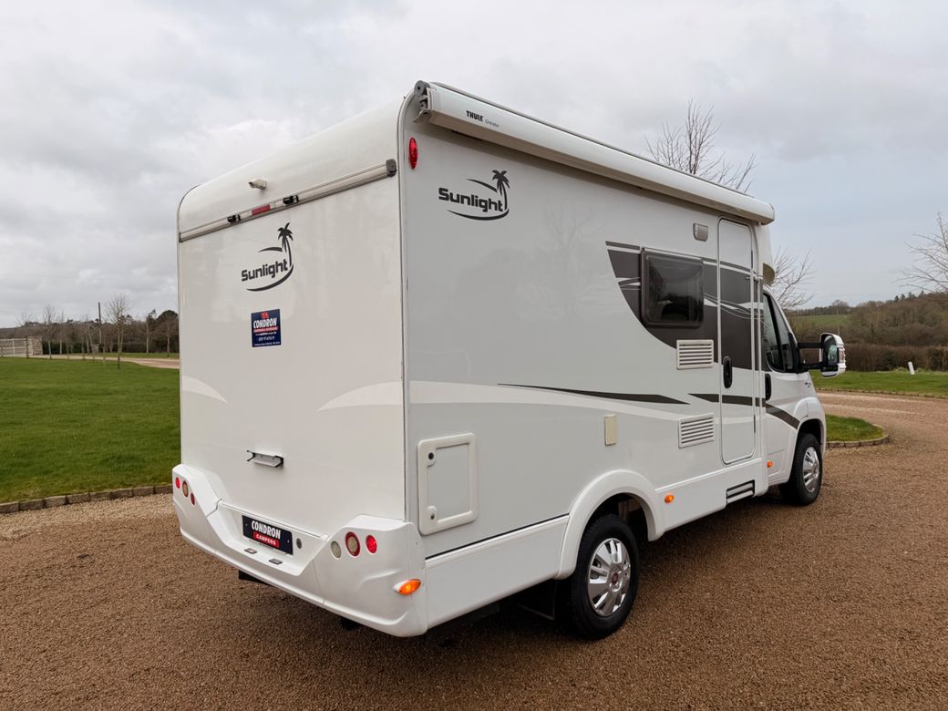 2017 SUNLIGHT T58 LOW PROFILE L.H.D