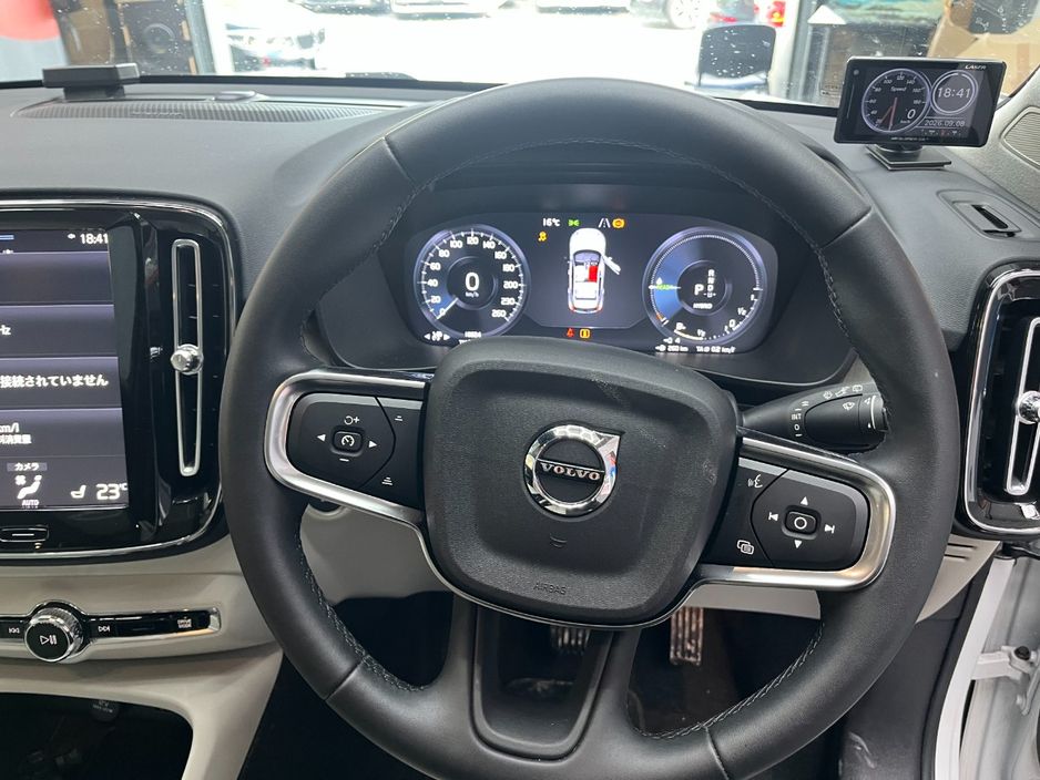 2022 Volvo XC40