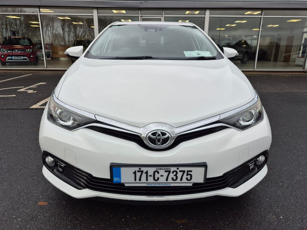 2017 Toyota Auris