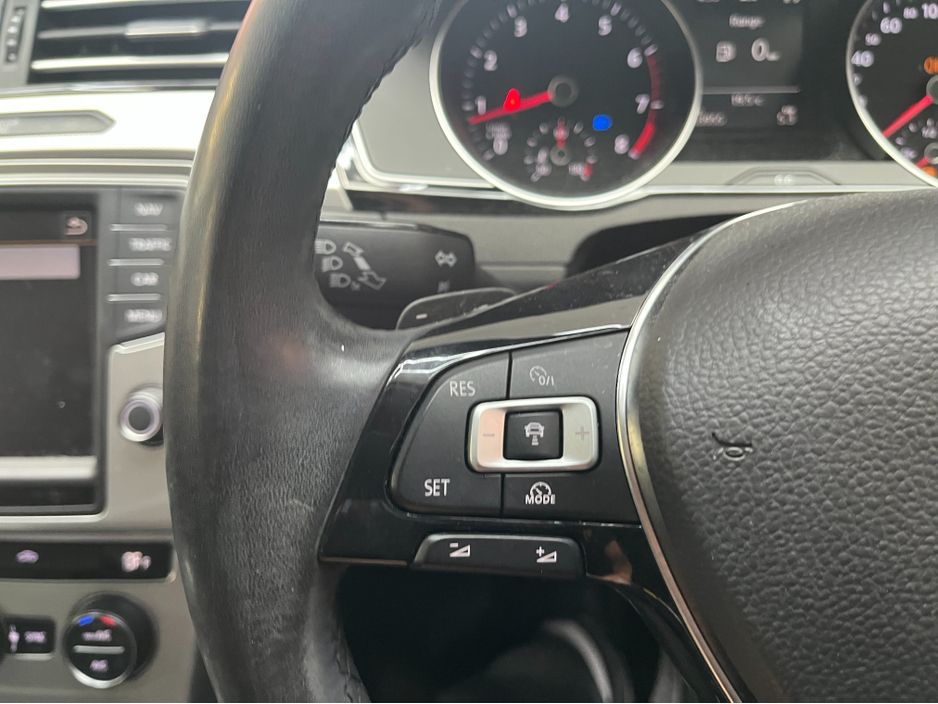 2016 Volkswagen Passat
