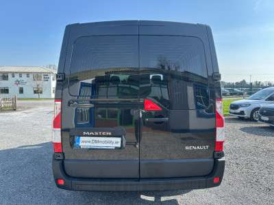2022 Renault Master