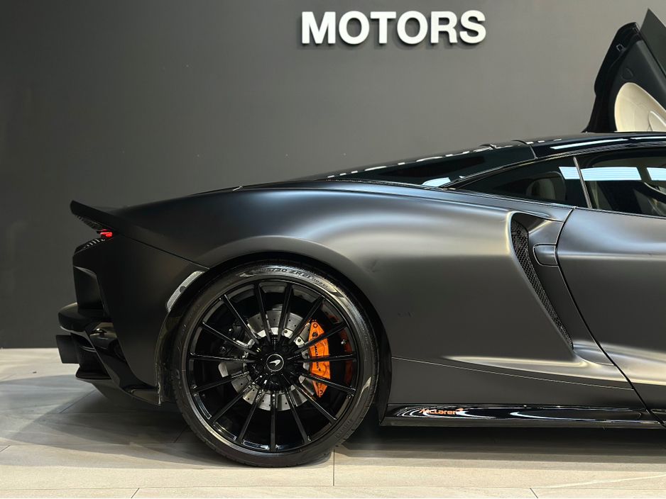 2020 McLaren GT