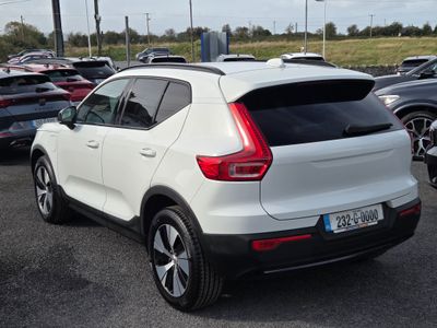 2023 Volvo XC40