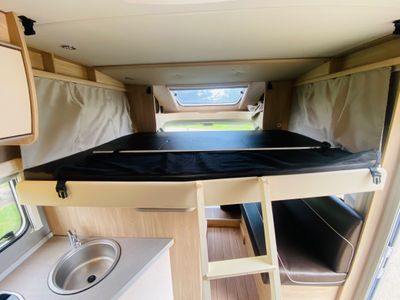 2021 WEINSBERG CARA SUITE 650 5 BERTH R.H.D 